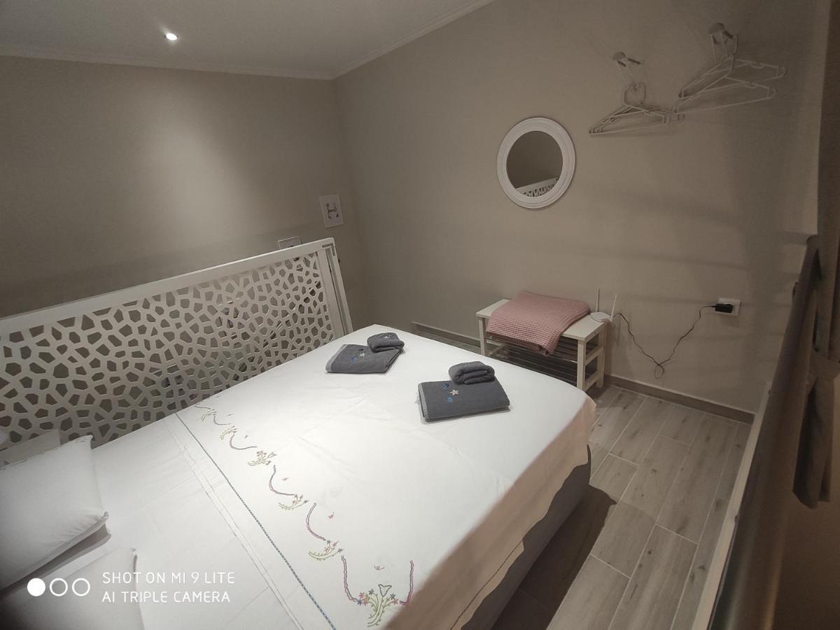 Kamares Suites Nea Kallikrateia Ngoại thất bức ảnh